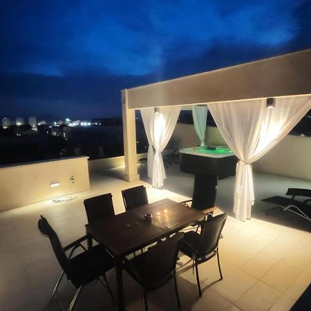 ザダルOlive Oasis Penthouse With Jacuzziアパートメント エクステリア 写真