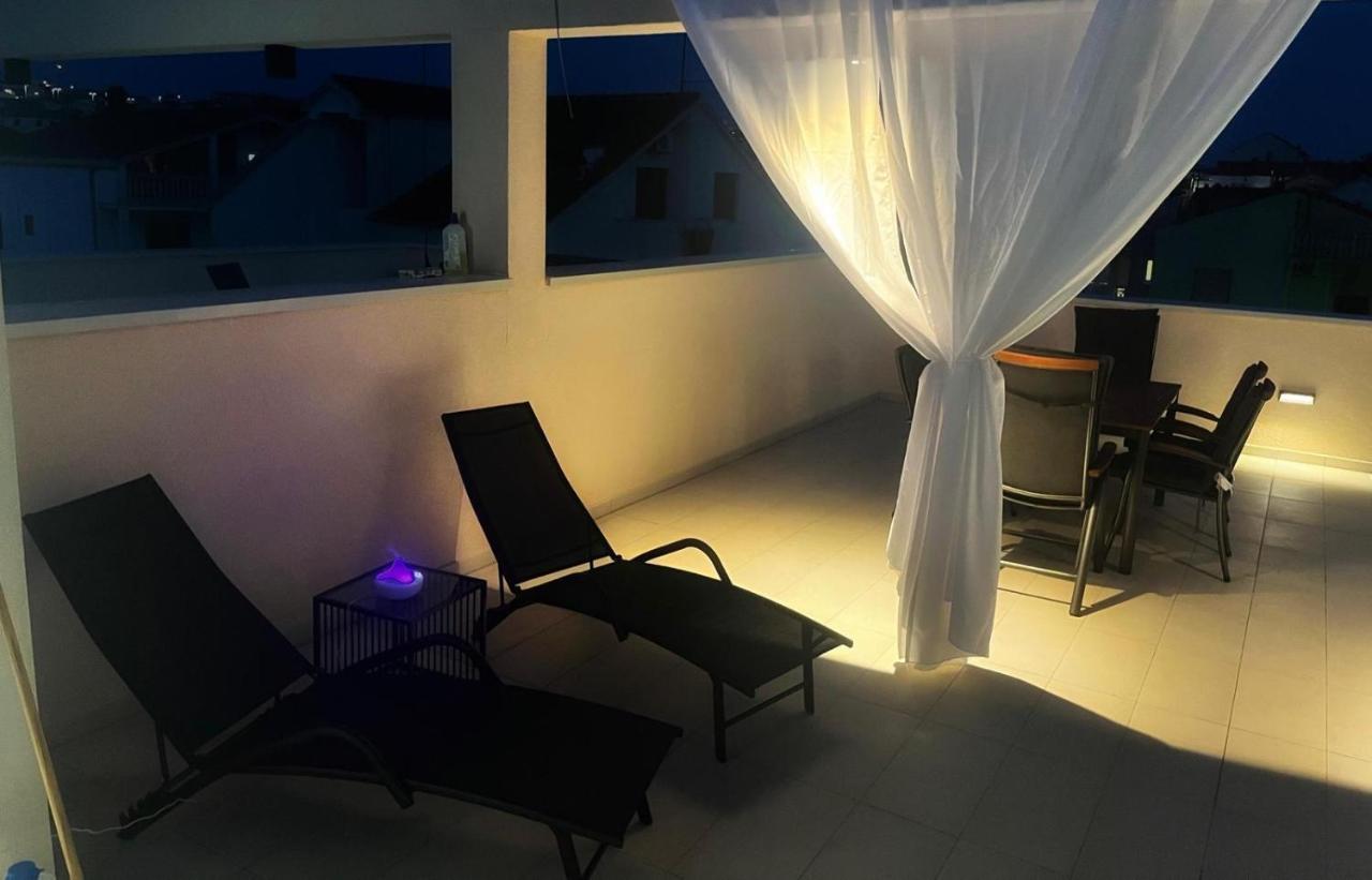 ザダルOlive Oasis Penthouse With Jacuzziアパートメント エクステリア 写真